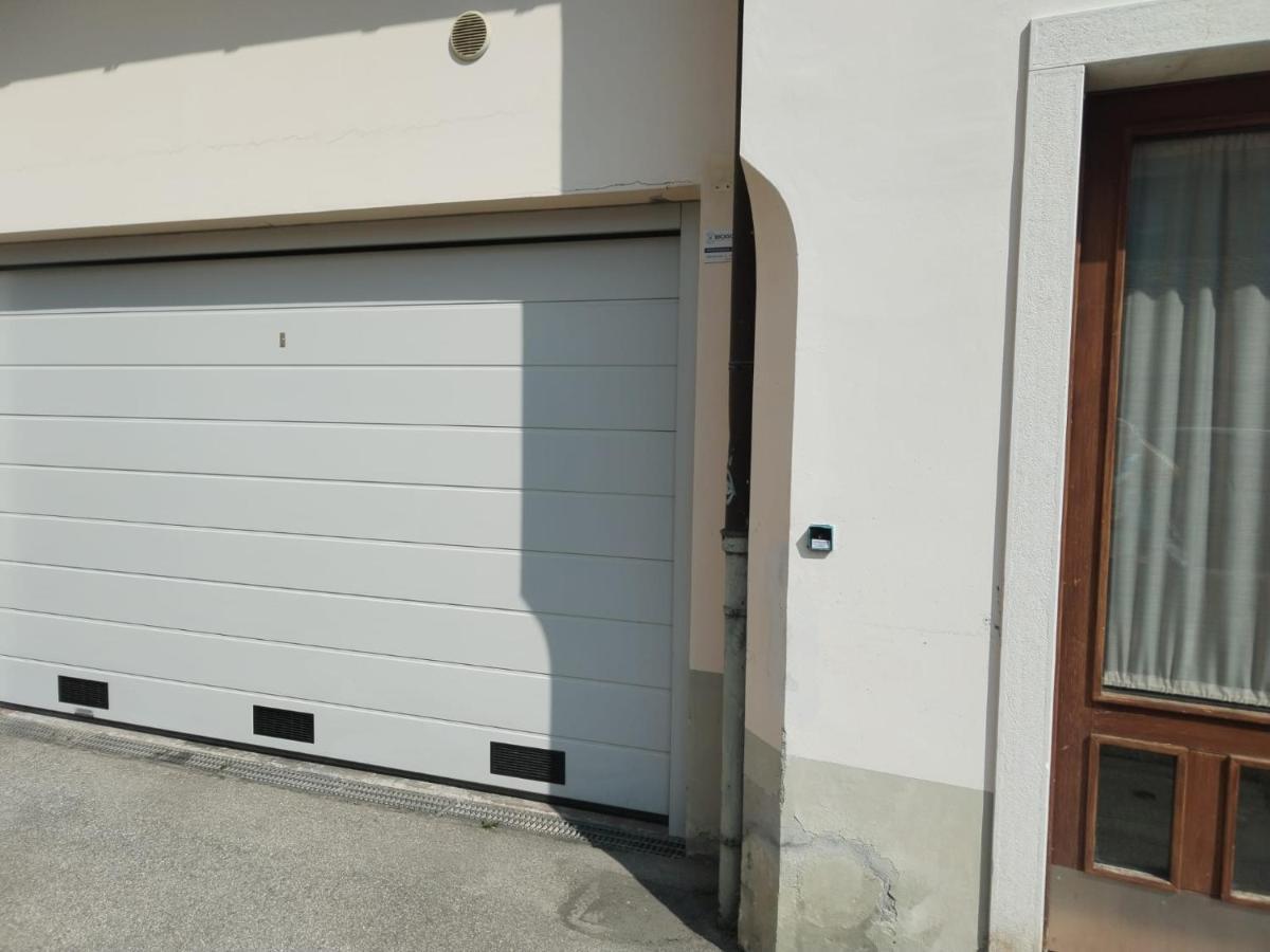 Il Vicolo_Carinissimo Appartamento In Centro Storico, Zona Giorno Mansardata Belluno Ngoại thất bức ảnh